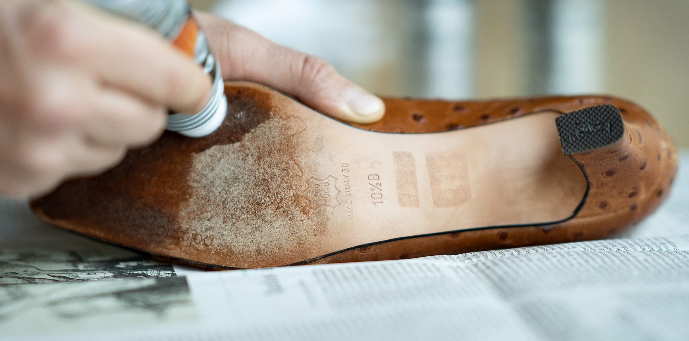 best way to clean sole of shoe